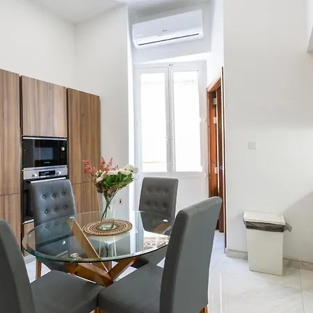 Designer Apt On Promenade, Perfect Location Bu 360 Estates Sliema