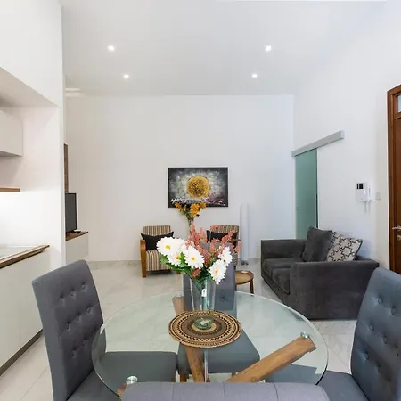Designer Apt On Promenade, Perfect Location Bu 360 Estates Apartman Sliema