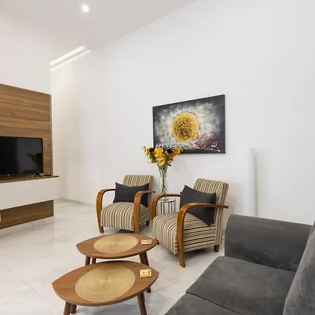 Designer Apt On Promenade, Perfect Location Bu 360 Estates Sliema